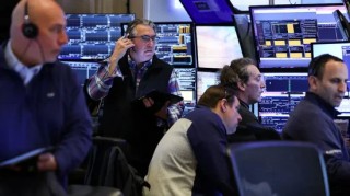 早盘：美股小幅下滑 市场关注关税战进展