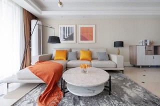 如何合理规划装修费用并进行账务管理？这种规划和管理在不同预算下有何差异？