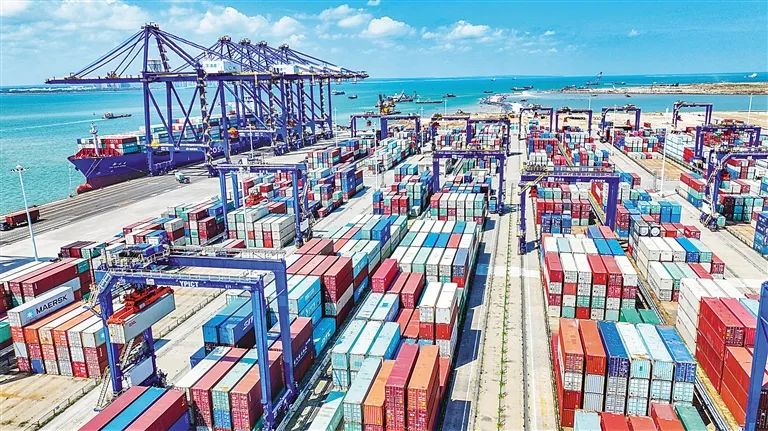 踏浪前行风正劲——海南加快推进全面深化改革开放和中国特色自由贸易港建设纪实 第1张 踏浪前行风正劲——海南加快推进全面深化改革开放和中国特色自由贸易港建设纪实 第1张