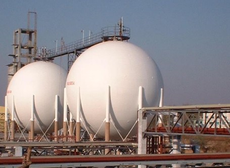 如何看待石油价格与黄金的关系?这种关系对能源和贵金属市场有何影响? 第1张 如何看待石油价格与黄金的关系?这种关系对能源和贵金属市场有何影响? 第1张