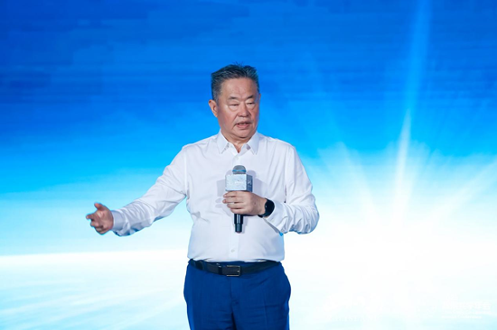 宁高宁、宋志平、刘庆峰等千余位正和岛企业家齐聚合肥 共探“AI+出海”增长新动能  第6张