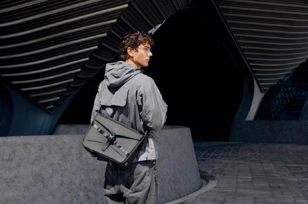 全新ROG神射手系列背包亮相:设计潮酷 收纳高效 第2张 全新ROG神射手系列背包亮相:设计潮酷 收纳高效 第2张