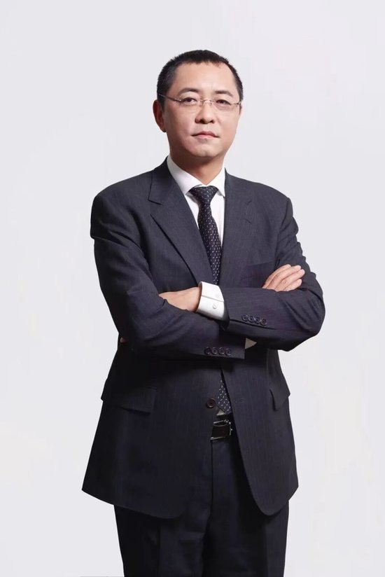 东方基金总经理刘鸿鹏：坚守本源 共筑高质量发展新征程  第2张